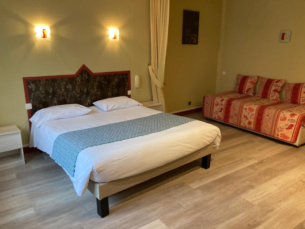 Hotel Le Bon Laboureur Ла-Шаріте Екстер'єр фото