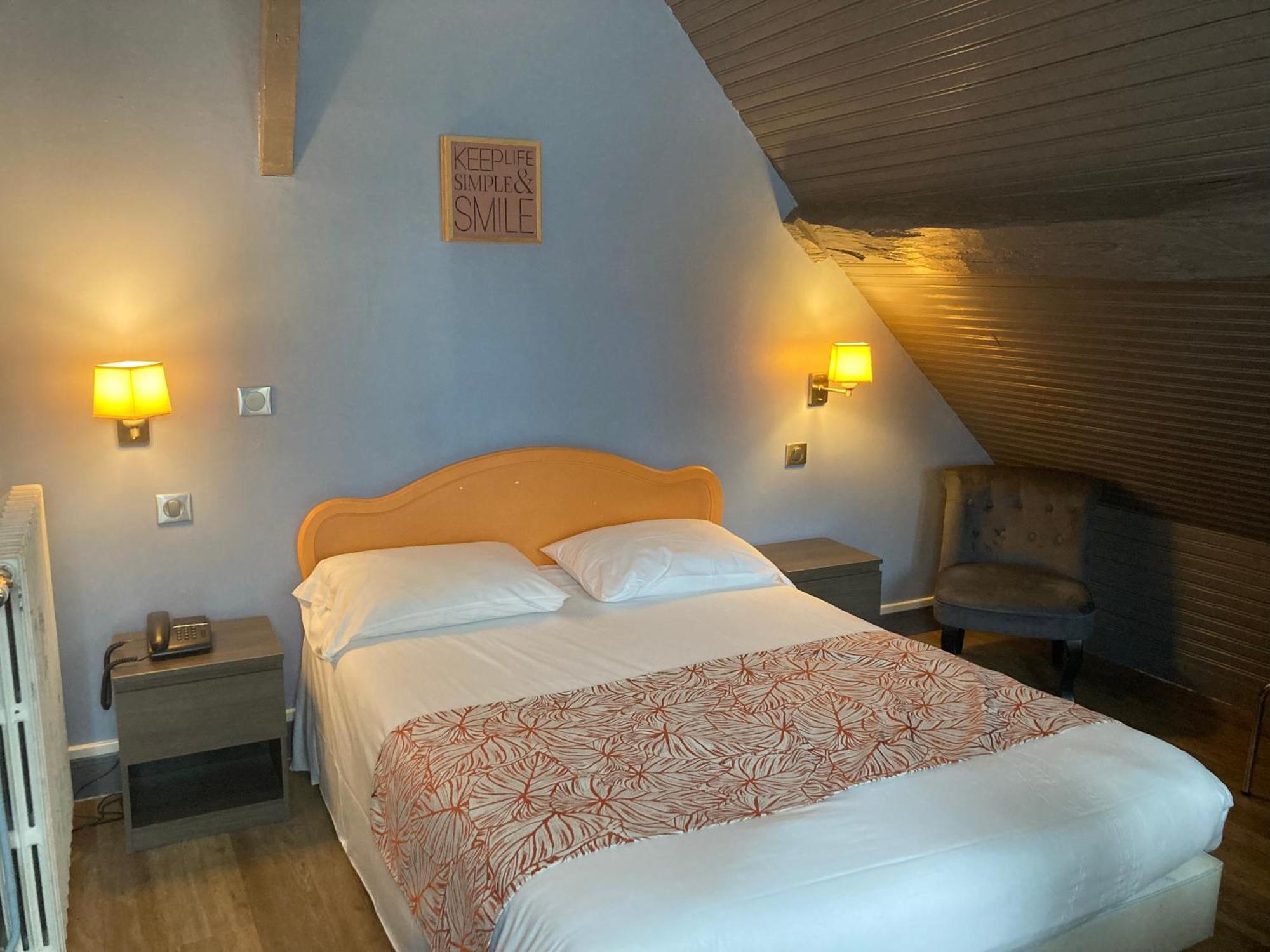 Hotel Le Bon Laboureur Ла-Шаріте Екстер'єр фото